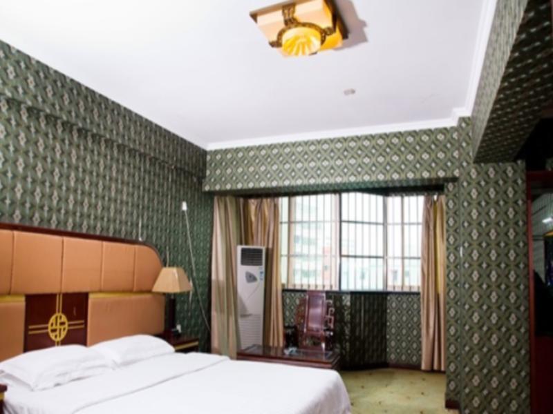 Nanning Gold Red Forest Hotel Exterior photo